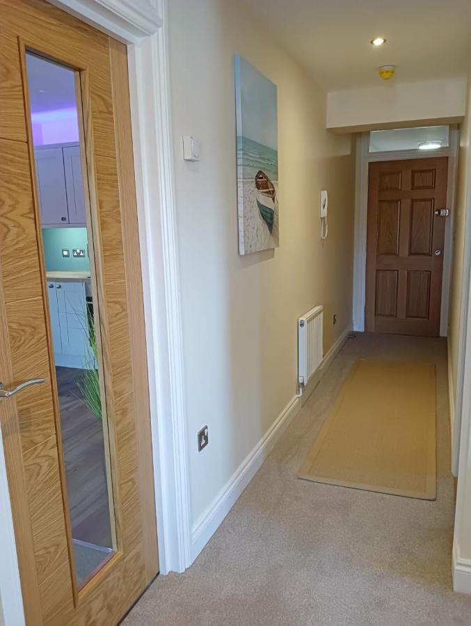 Barchester House Apartments Delux 솔즈베리 외부 사진